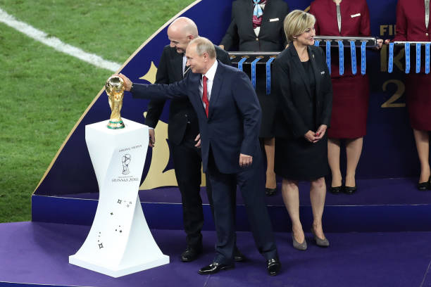 抱娃领奖 抱娃领奖